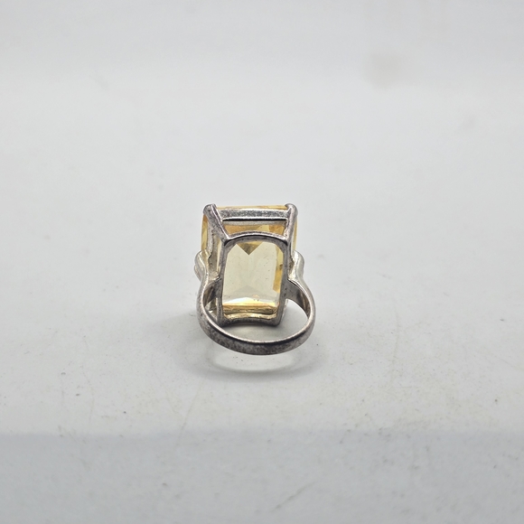 Sterling Silver Yellow Gemstone Ring - Picture 5 of 8